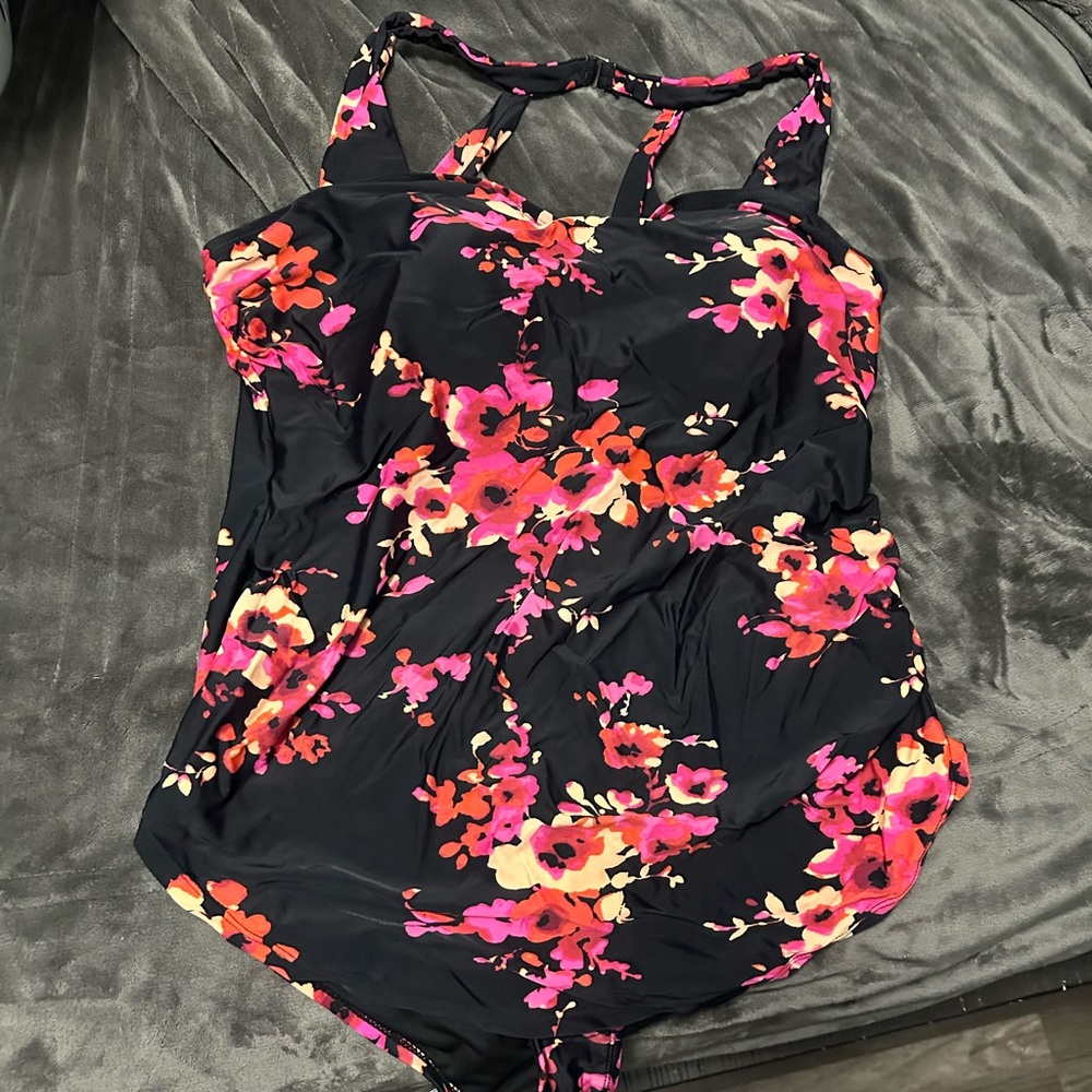 Elegant Floral One Piece Swimsuit